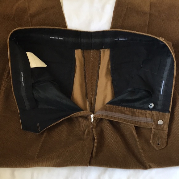 Hugo Boss single pleat brown corduroy pants - Picture 4 of 5